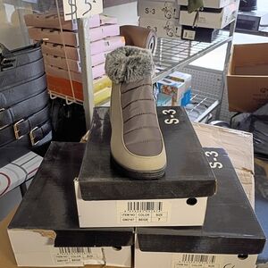 Cozy Faux-Fur Cuff Winter Boot - Beige